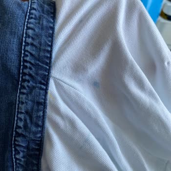 Mavi Marka Tshirt Boya Akıttı