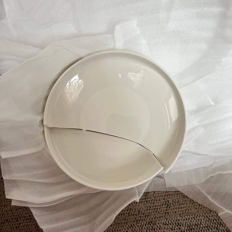 Karaca Züccaciye Ürününün Arkasında Durmuyor