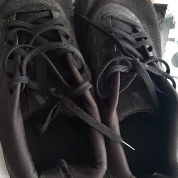 Adidas Markalı Ürün Hakkında