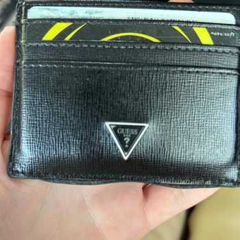 Guess Erkek Cüzdanın İki Ayda Parçalanması