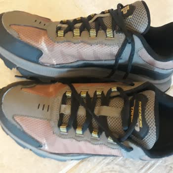 Skechers Ayakkabıları 6 Ayda Yırtılıyor, Kullanıcı Hatası Deniliyor.