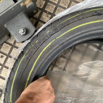 Kumho Sommerreifen gekauft, alle vier zeigen Risse im inneren Bereich