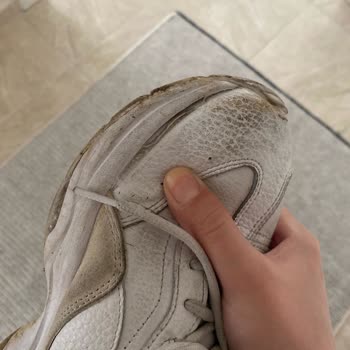 Puma Ayakkabı 1 Sene Olmadan Yanlardan Açıldı. Değişim Kabul Etmiyor.