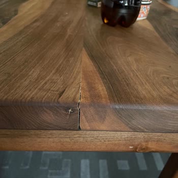 Eskidji Bazaar Eser Masa Sattığı Ürünün Arkasında Durmuyor