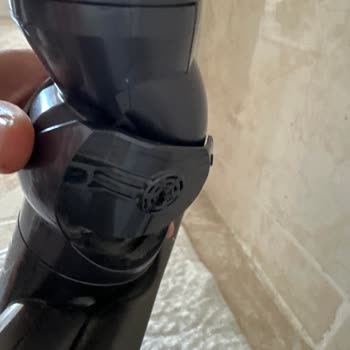 Dyson Halı Başlığı Kırılması Ve Soyulması