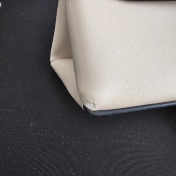 Derimod'dan Aldığım Çantanın Derisi Soyuluyor