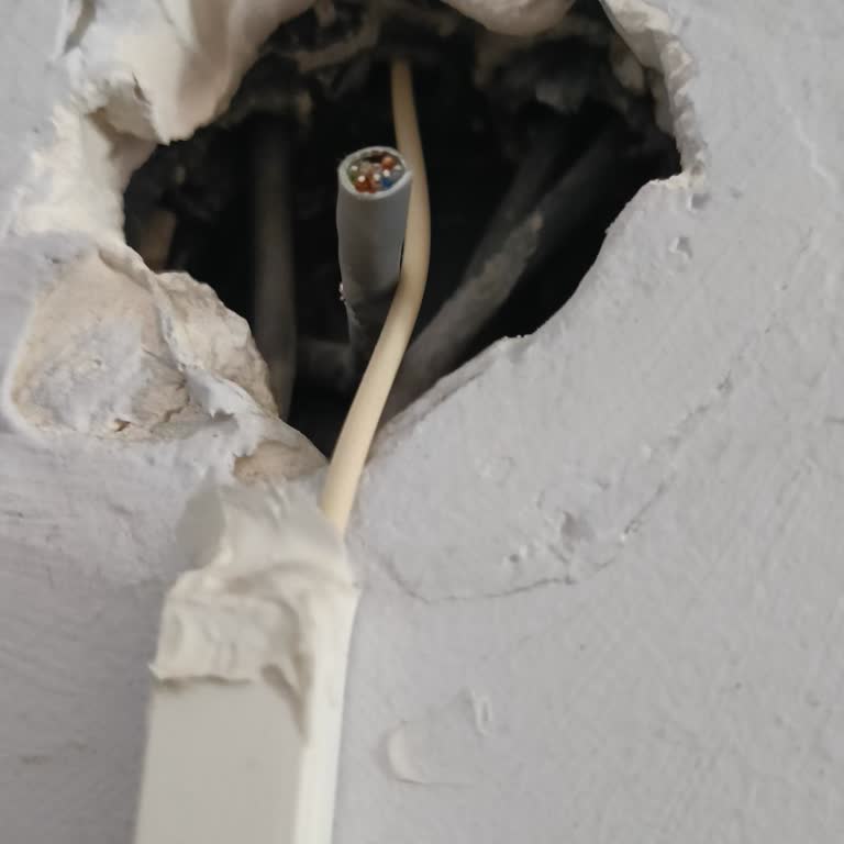 Superonline Servisinin Cat 6 Kablosunu Kesmesi