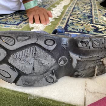 Ceyo 3-4 Kez Giymekle Parçalanan Sandalet Almak İsteyenler