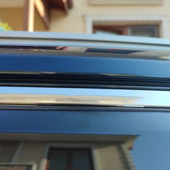 Niken Shop Defolu Cam Rüzgarlığı