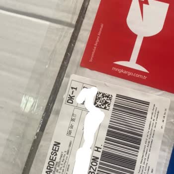 MNG Kargo Verilen Kargoları Havada Döndürüp Yere Çakıyor