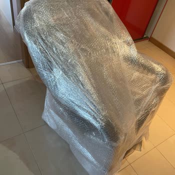 Bauhaus Kırık Çıkan Değişime Aldığı Sandalyeyi 1 Senedir Değiştirmiyor
