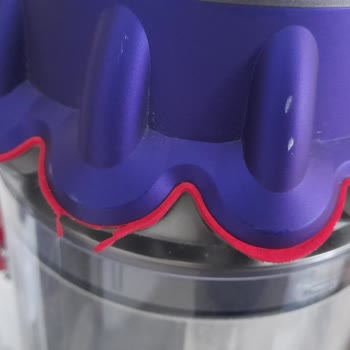 Dyson Detect 5 Kozmetik Ergonomik Sorunları Hk