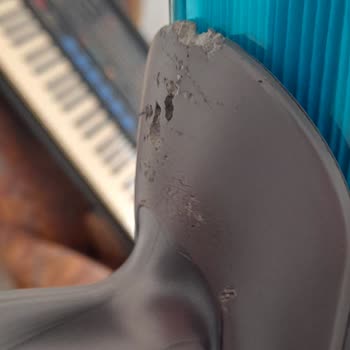 Dyson Detect 5 Kozmetik Ergonomik Sorunları Hk