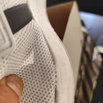 15 Günde Yandan Açılan Adidas Ayakkabı