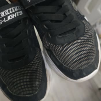Kısa Sürede Yırtılan Skechers Ayakkabıya Garanti Reddi