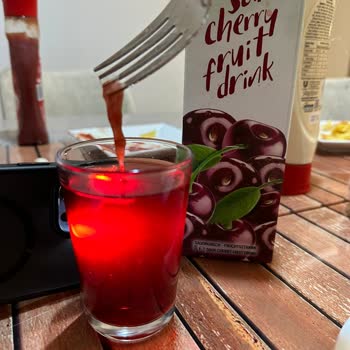 İçim Meyve Suyu İçim Bunun İçine Ne Katıyorsun