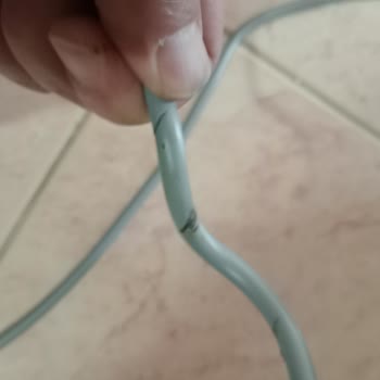 Arçelik Sıfır Buzdolabı Elektrik Kablosunda Kesikler Var Değişim Talep