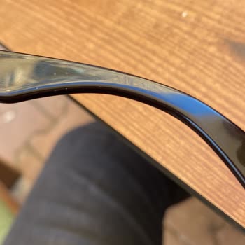 Elegance Optik Shops Rayban Gözlük Kasa Ve Ekranda Deforme Oluştu