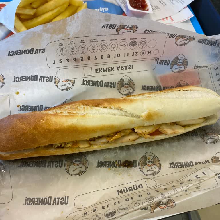 Usta Dönerci Ekmek Arası Diye Sattıkları Yemek!
