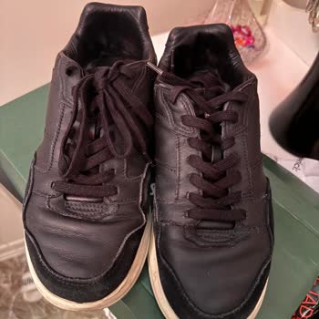 Lacoste Spor Ayakkabı Yırtılma Sorunu
