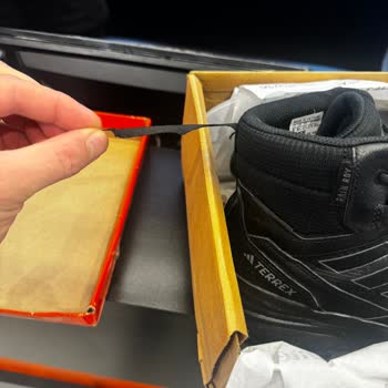 Adidas Terrex Bot: Üç Ayda Parçalanan Ürün Ve Yetersiz Garanti Hizmeti