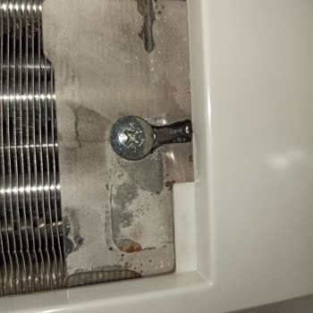 Vestel Klimam 3 Yıldır Su Damlatıyor Ve Buna Bir Çözüm Bulunamadı