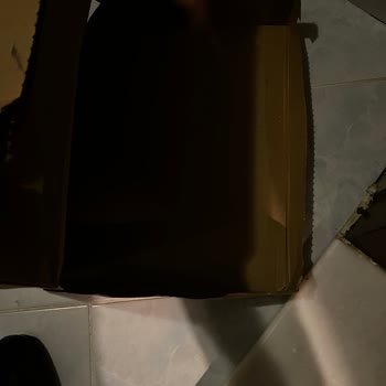 Zara Online Mağaza Siparişleri Açılmış Kutularla Teslim Ediliyor!