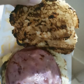 Burger Yiyelimden Yemeyelim
