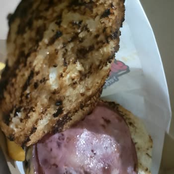 Burger Yiyelimden Yemeyelim