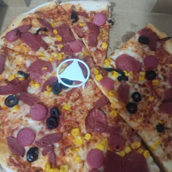 Sbarro Pizza Tüketiciyi Yanıltıyor
