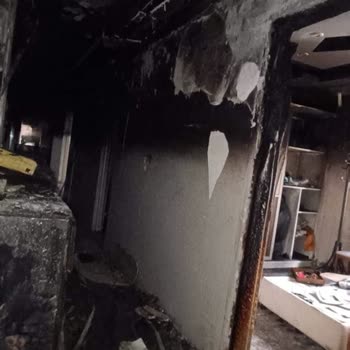 İPhone Şarjda İken Patladı Ve Ev Yandı Kül Oldu