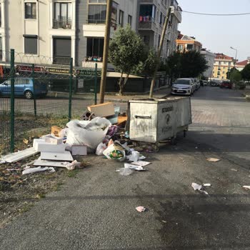 Beylikdüzü Belediyesi Pis Bir Görüntü