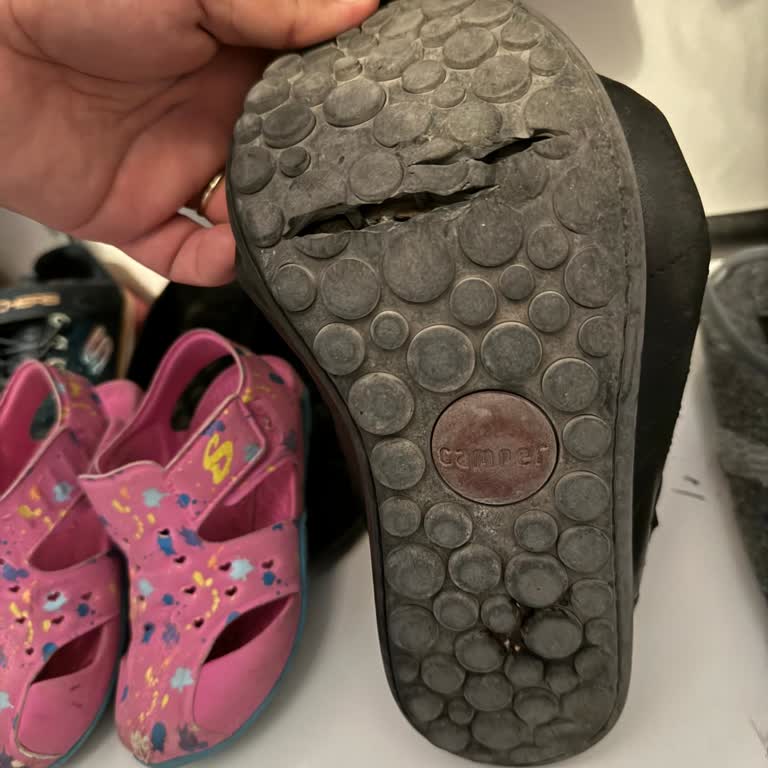 Camper Pelotas Ayakkabımın Tabanı Yarıldı: Kalite Beklentimi Karşılamadı