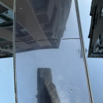 Renault Megane Cam Tavan Çatladı