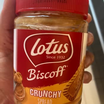 Lotus Biscoff Kavanozunun Altındaki Böcek!