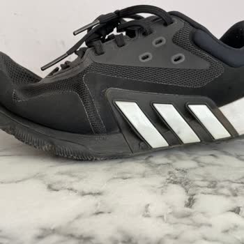 adidas Aldığım Ayakkabı Palyaço Ayakkabısı Oldu