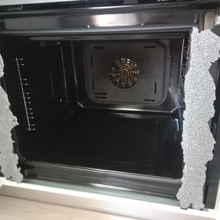 Vestel Fırın Camı Patladı