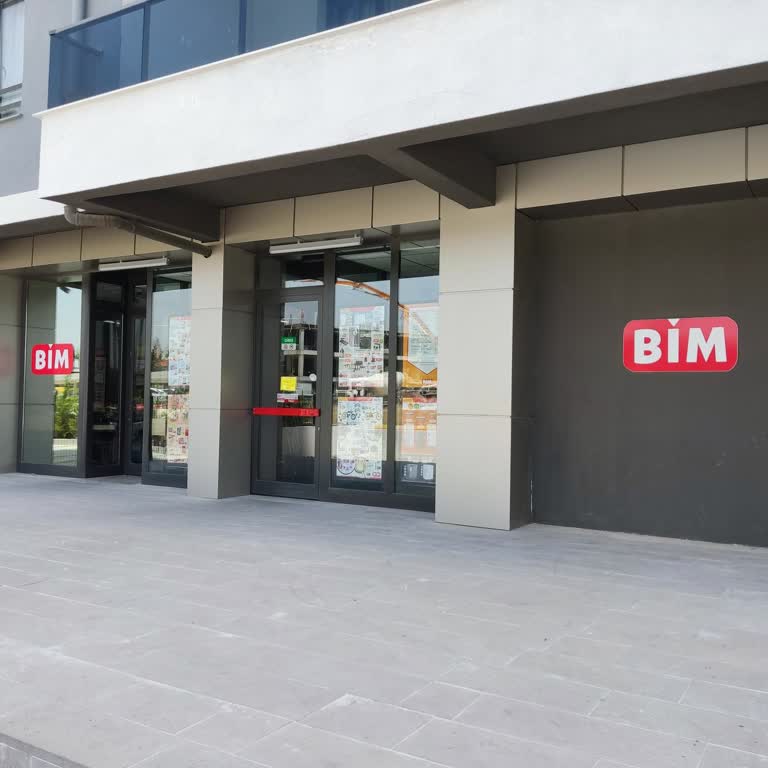 BİM Satış Yapılamıyor Ve İlgisizlik Var.