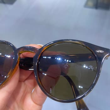 Atasun'dan Aldığım Rayban Marka Gözlüğün Camlarının Kaplaması Bozuldu.