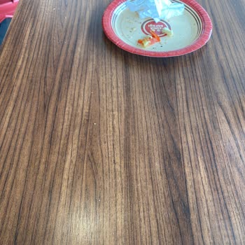 Simit Sarayı İlgisiz Personel Pis Şube