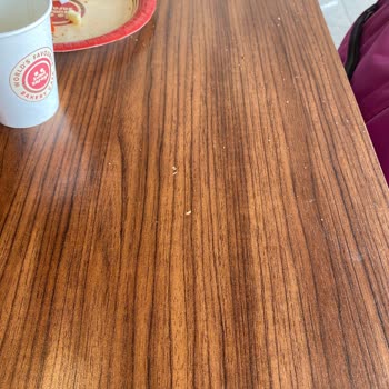 Simit Sarayı İlgisiz Personel Pis Şube