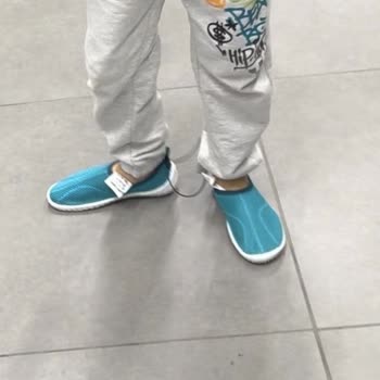 Decathlon Çocuk Ayakkabısı Ayak Vurması