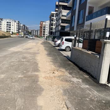 UEDAŞ Firması Devletin Asfaltını Bozup Hendekler Açıyor Tamamlamıyor