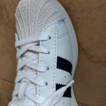 adidas Superstar Beyaz Siyah Modelin Rengi Buz Mavisi Gibi