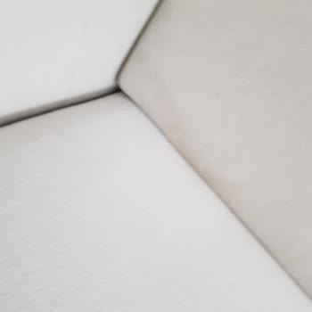 Kelebek Mobilya Teşhirdeki Ürünü Gönderdi