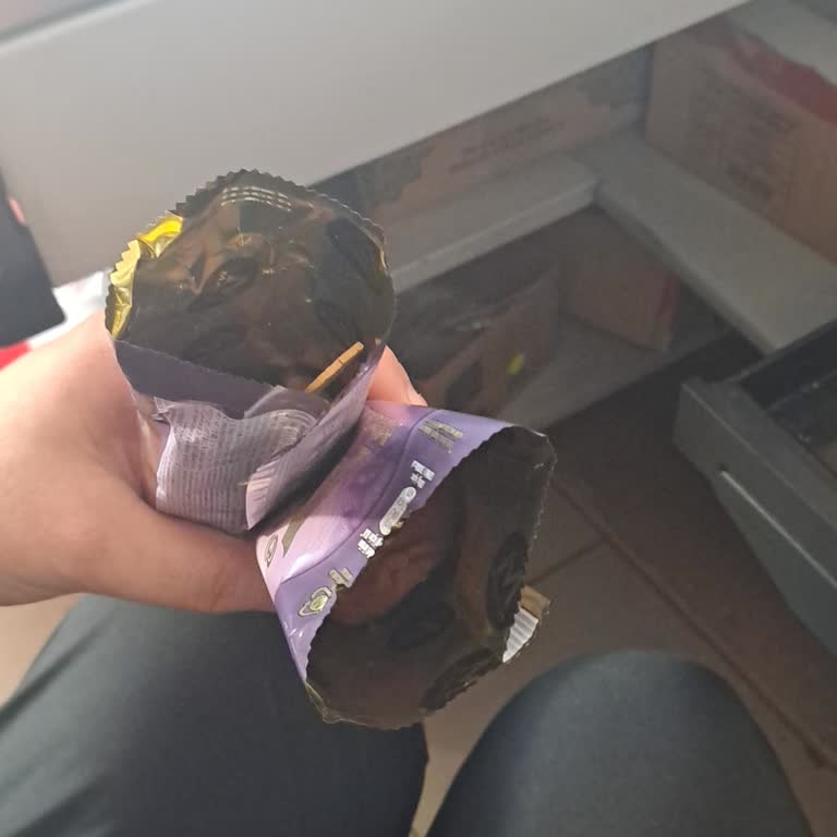 Algida Magnum Larin Ambalajı Açık Halde