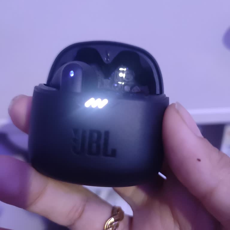 JBL Beyaz Işık Sönmüyor