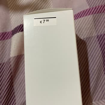 Bershka Euro İle Etiket Basarak İnsanları Aldatıyor