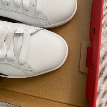 Puma FLO Defolu Ürün Satıyor Ve İade Süresindeki Ürünü Kabul Etmiyor.