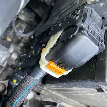 Peugeot Mepa Servis Müdahale Edilmeyen Motor Beynine Küsur Buldu.